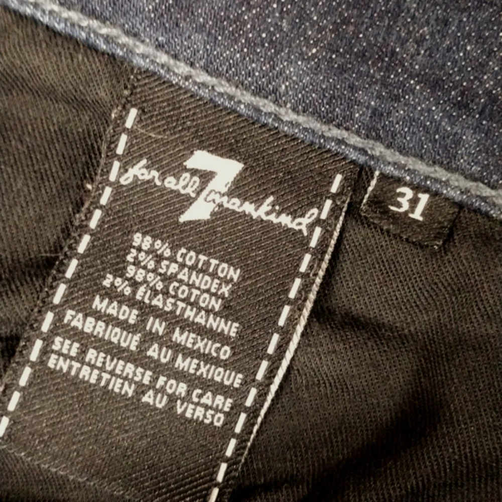 31/32.5 inseam 7FAM Carsen Jeans